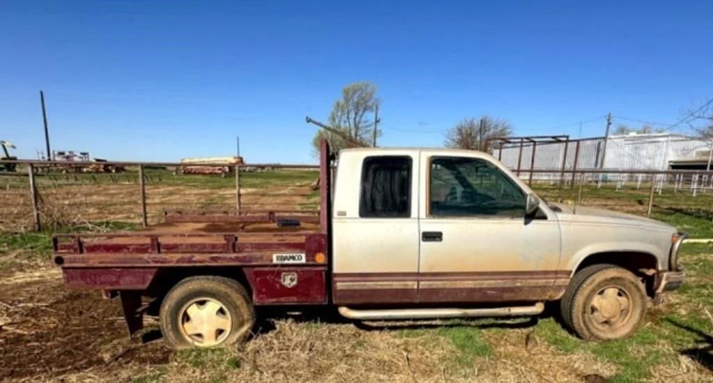 Image of Chevrolet 2500 Primary image