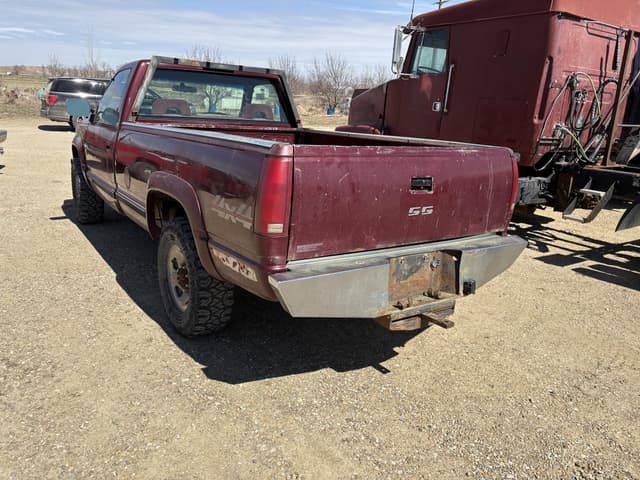 Image of Chevrolet 2500 equipment image 4