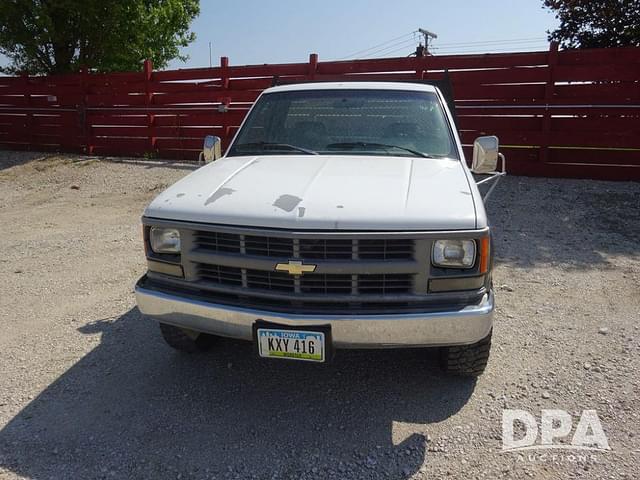 Image of Chevrolet 3500 equipment image 3