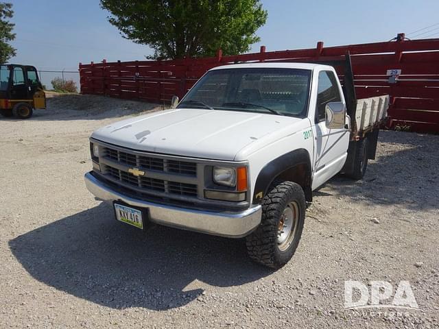 Image of Chevrolet 3500 equipment image 1