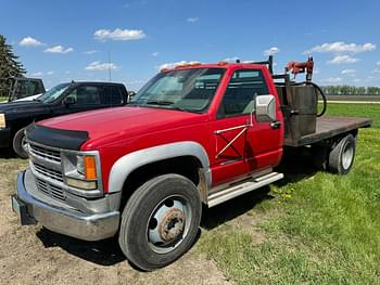 1994 Chevrolet 3500HD Equipment Image0