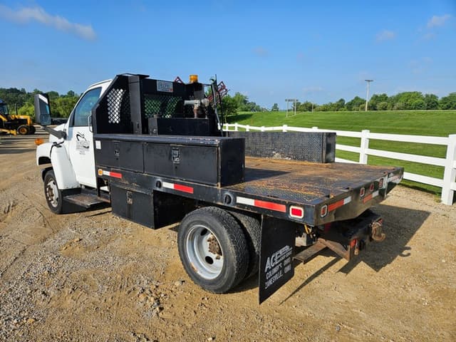Image of Chevrolet C4500 equipment image 3