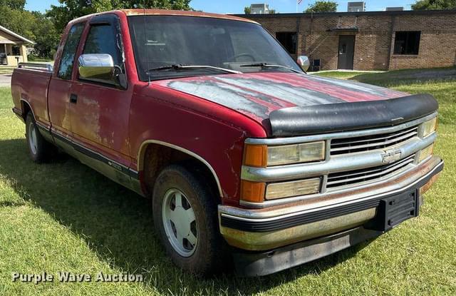 Image of Chevrolet C1500 equipment image 2