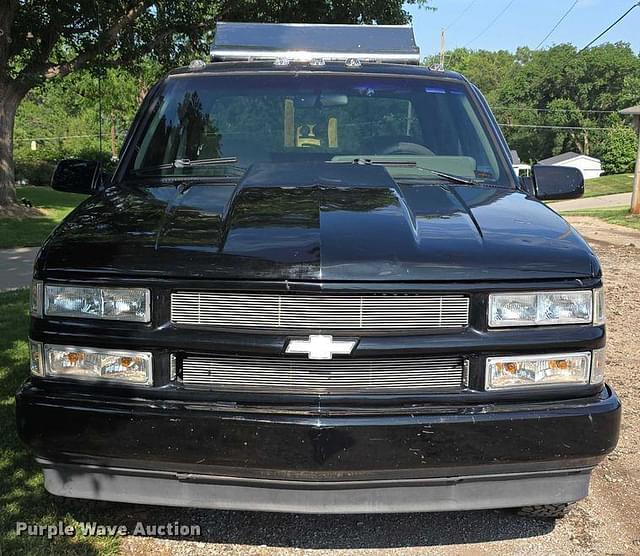 Image of Chevrolet C3500 equipment image 1