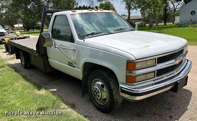 Image of Chevrolet C3500 equipment image 2