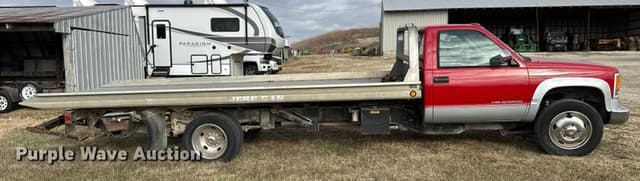 Image of Chevrolet C3500 equipment image 3