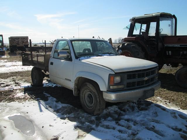 Image of Chevrolet 3500 equipment image 1