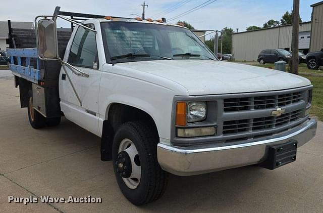 Image of Chevrolet C3500 equipment image 2