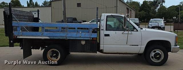 Image of Chevrolet C3500 equipment image 3