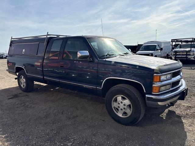 Image of Chevrolet 1500 equipment image 3