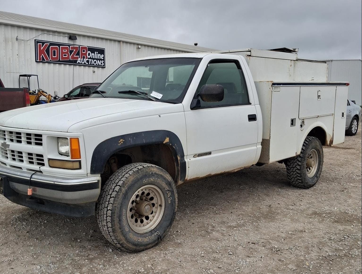 1994 Chevrolet 2500 Equipment Image0