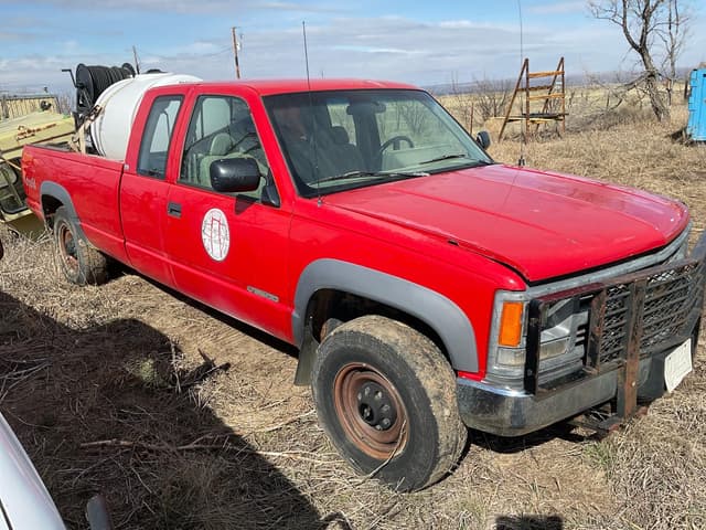 Image of Chevrolet 2500 equipment image 2