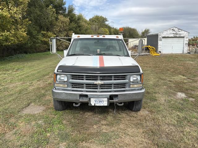Image of Chevrolet K3500 equipment image 2