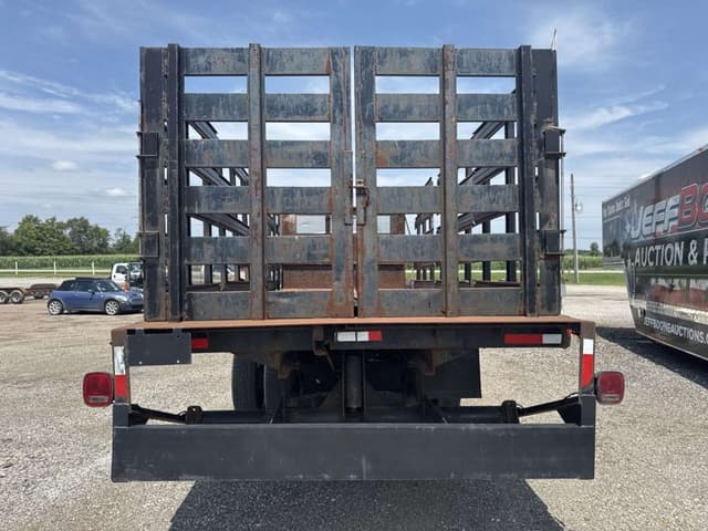 Image of Chevrolet Kodiak equipment image 2