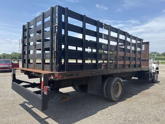 Image of Chevrolet Kodiak equipment image 3