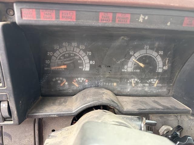 Image of Chevrolet Kodiak equipment image 3