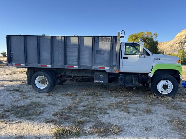 Image of Chevrolet Kodiak equipment image 3