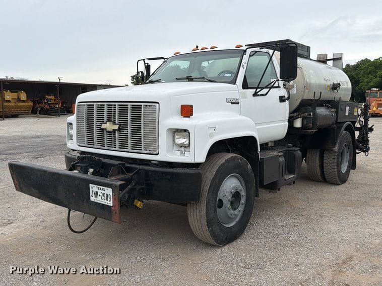 1994 Chevrolet Kodiak Equipment Image0
