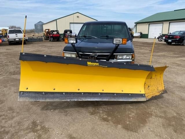 Image of Chevrolet 1500 equipment image 1