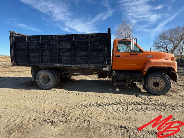 Image of Chevrolet Top Kick equipment image 3