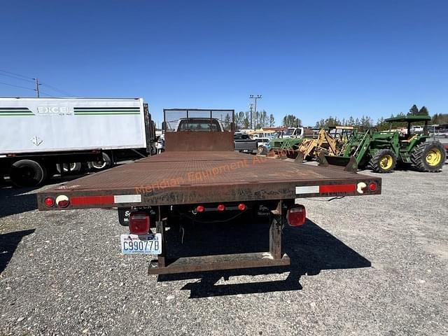 Image of Chevrolet Kodiak equipment image 4