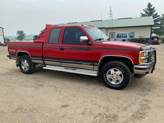 Image of Chevrolet 1500 equipment image 2