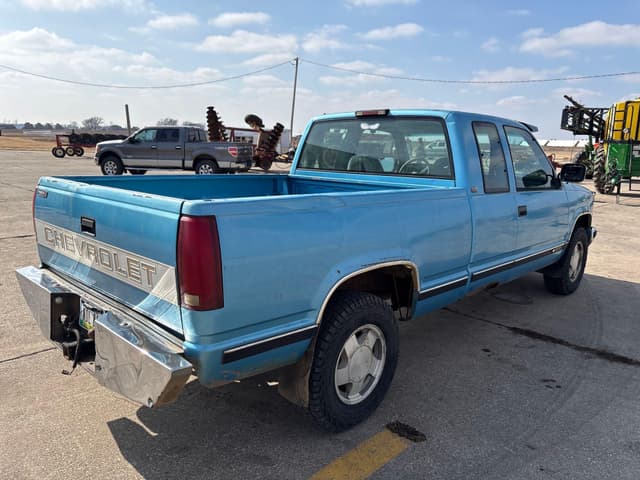 Image of Chevrolet 1500 equipment image 2