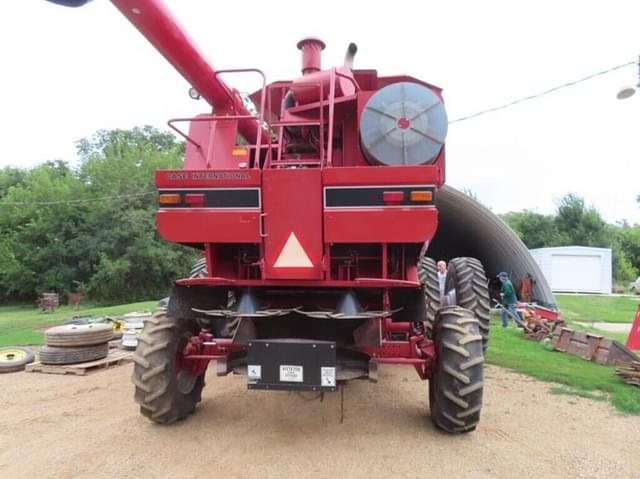 Image of Case IH 1688 equipment image 2