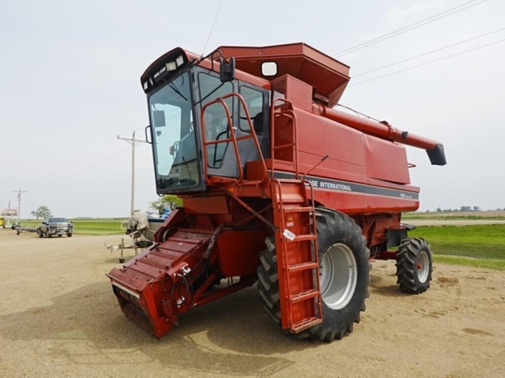 1994 Case IH 1688 Equipment Image0
