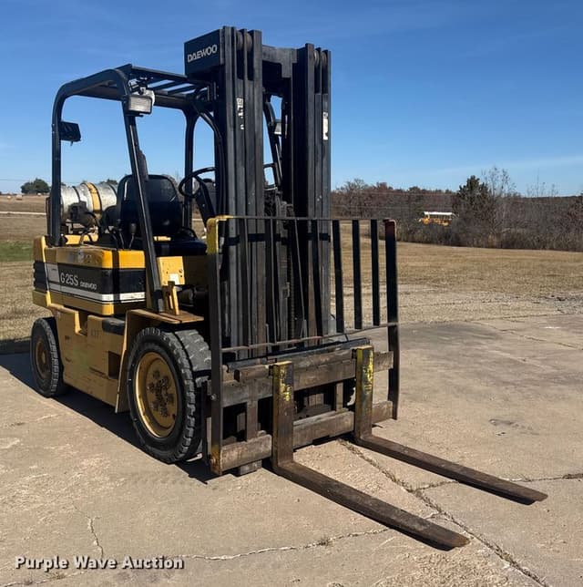Image of Daewoo G25S equipment image 2