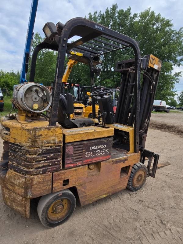 Image of Daewoo GC25S equipment image 4