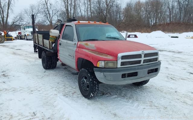 Image of Dodge Ram 3500 equipment image 3