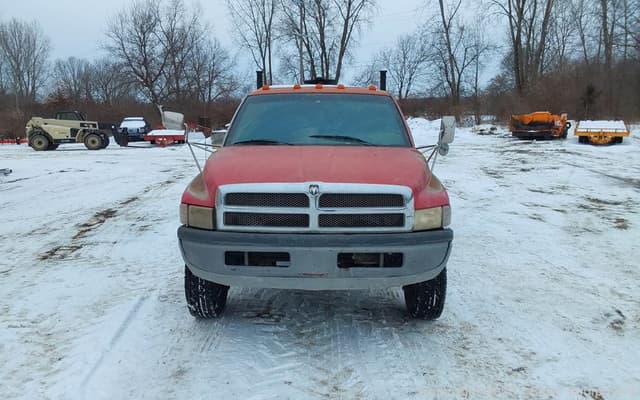 Image of Dodge Ram 3500 equipment image 2