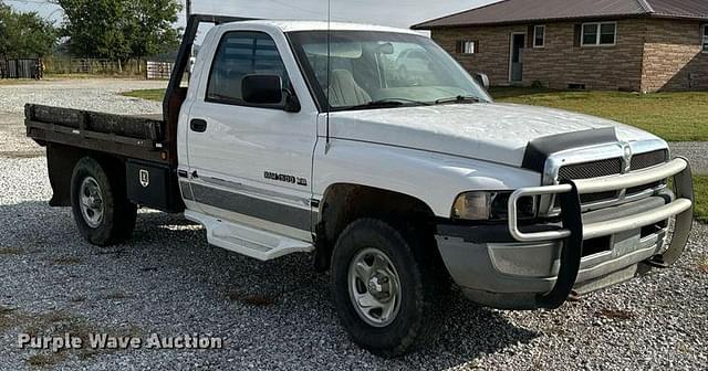 Image of Dodge Ram 1500 equipment image 2