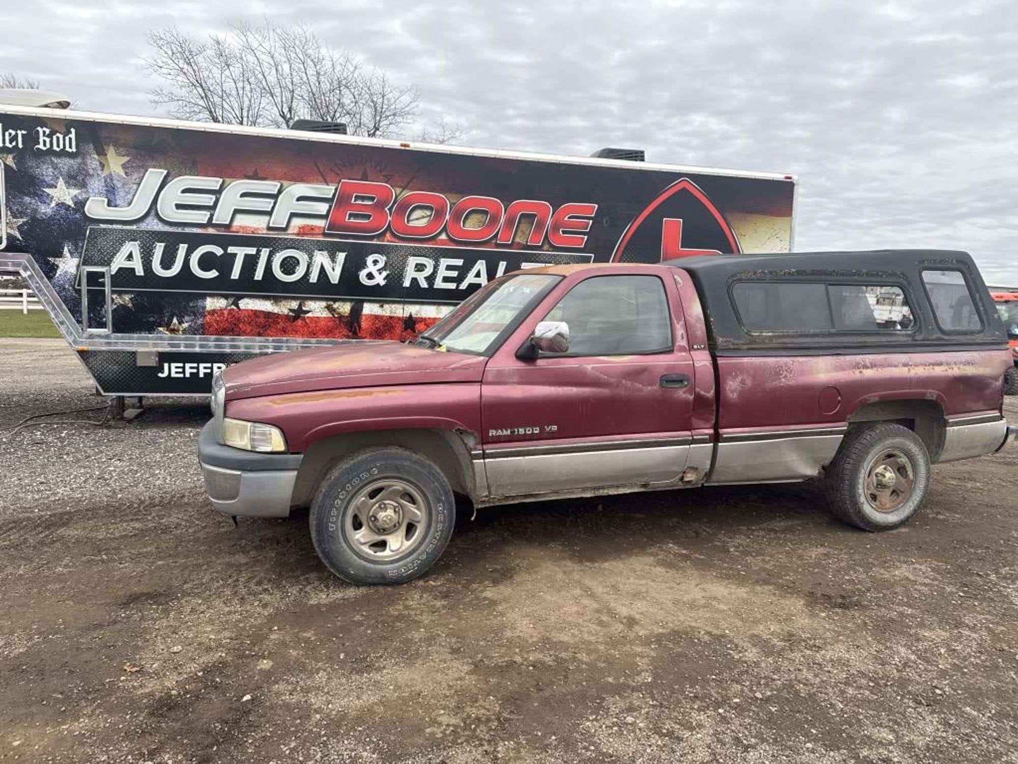 1994 Dodge Ram 1500 Equipment Image0