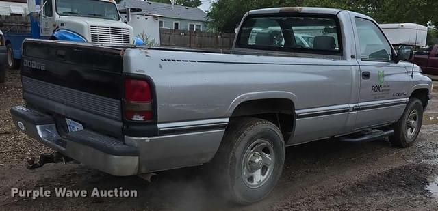 Image of Dodge Ram 1500 equipment image 4