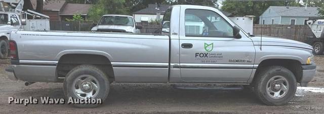 Image of Dodge Ram 1500 equipment image 3