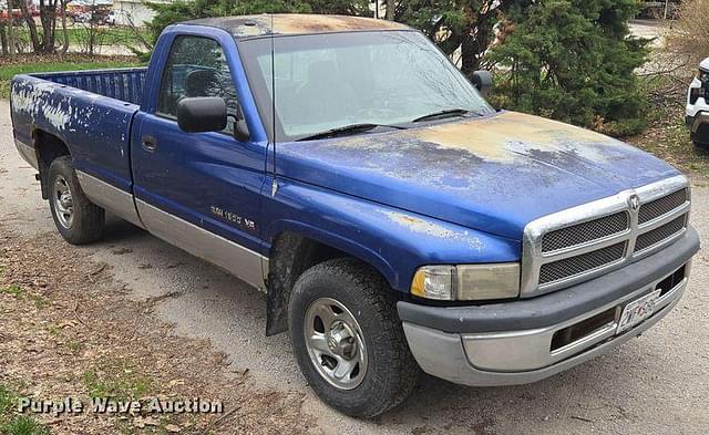 Image of Dodge Ram 1500 equipment image 3