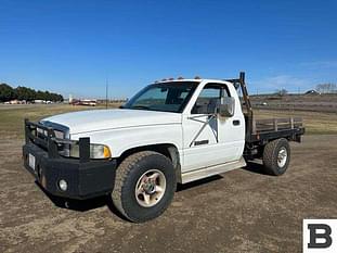 1994 Dodge Ram 2500 Equipment Image0