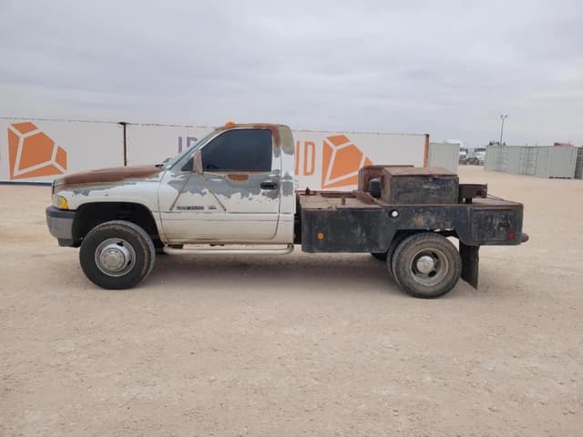 Image of Dodge Ram 3500 equipment image 1