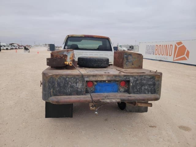 Image of Dodge Ram 3500 equipment image 3