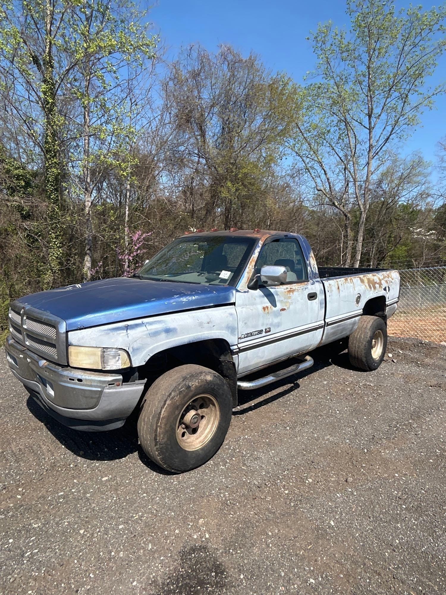 1994 Dodge Ram 2500 Equipment Image0