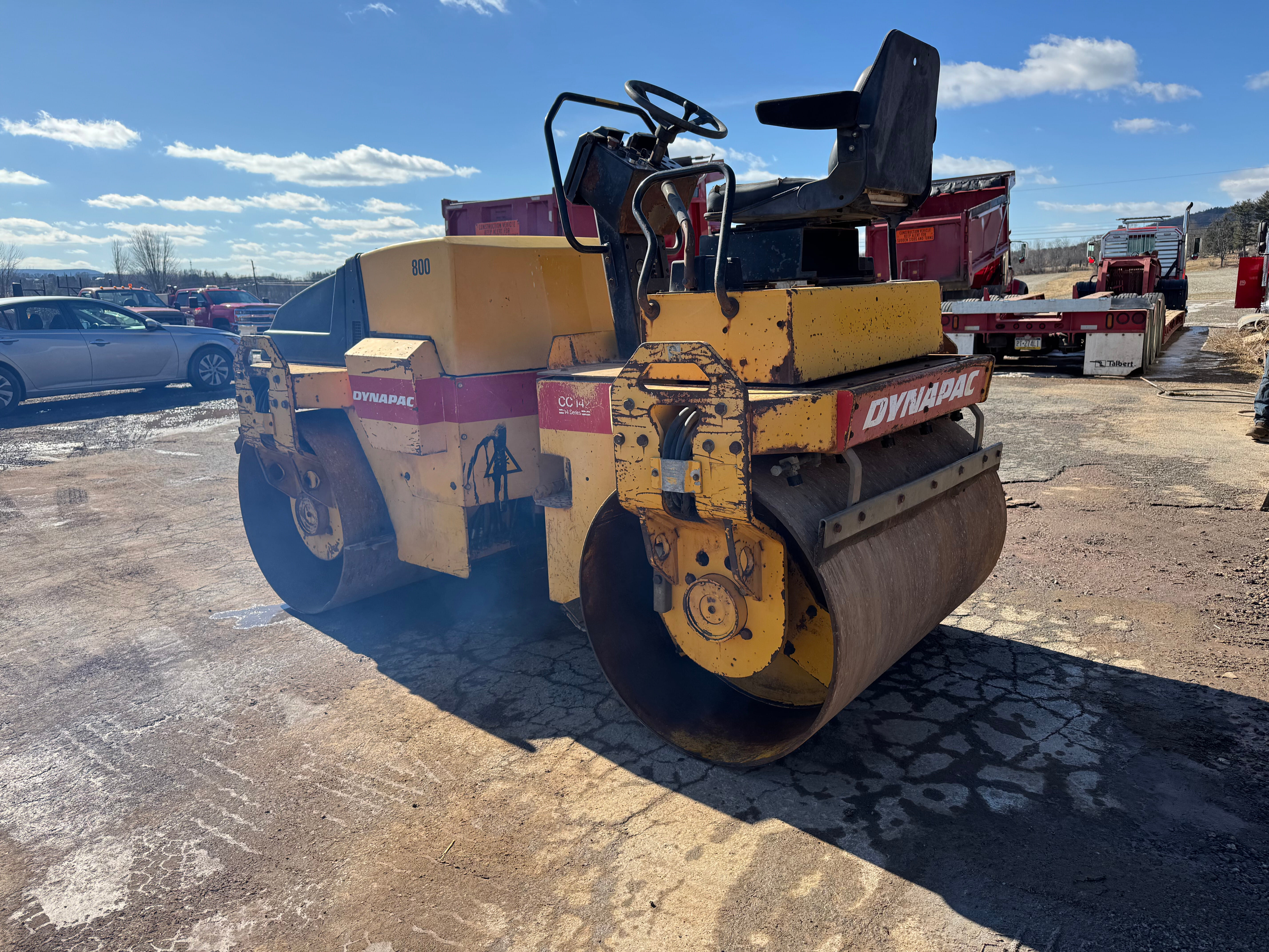 1994 DYNAPAC CC142 Equipment Image0