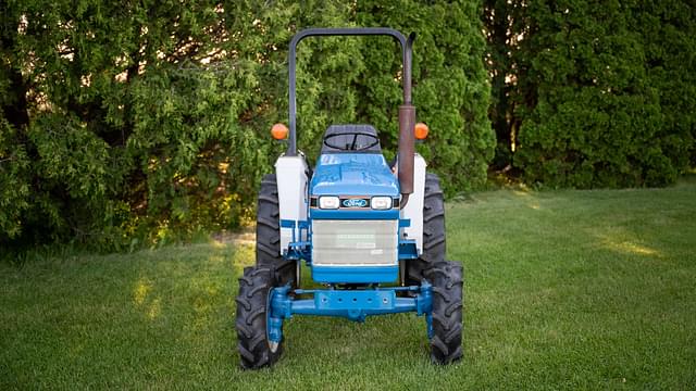 Image of Ford 1620 equipment image 1