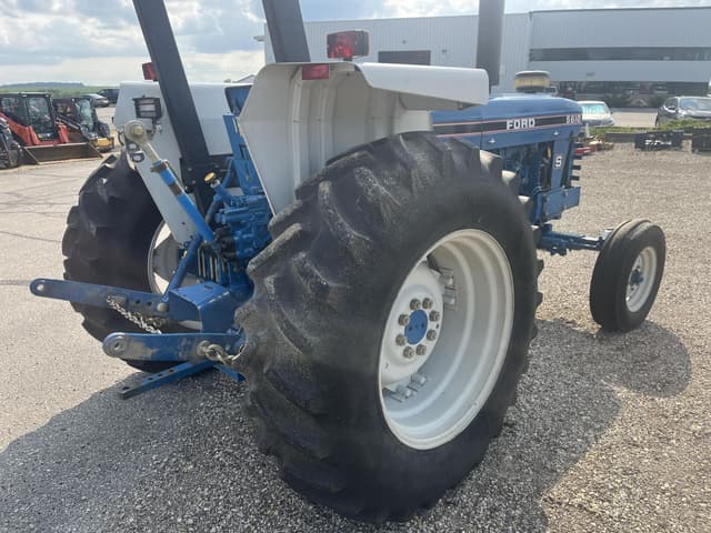 Image of Ford 5610 equipment image 3