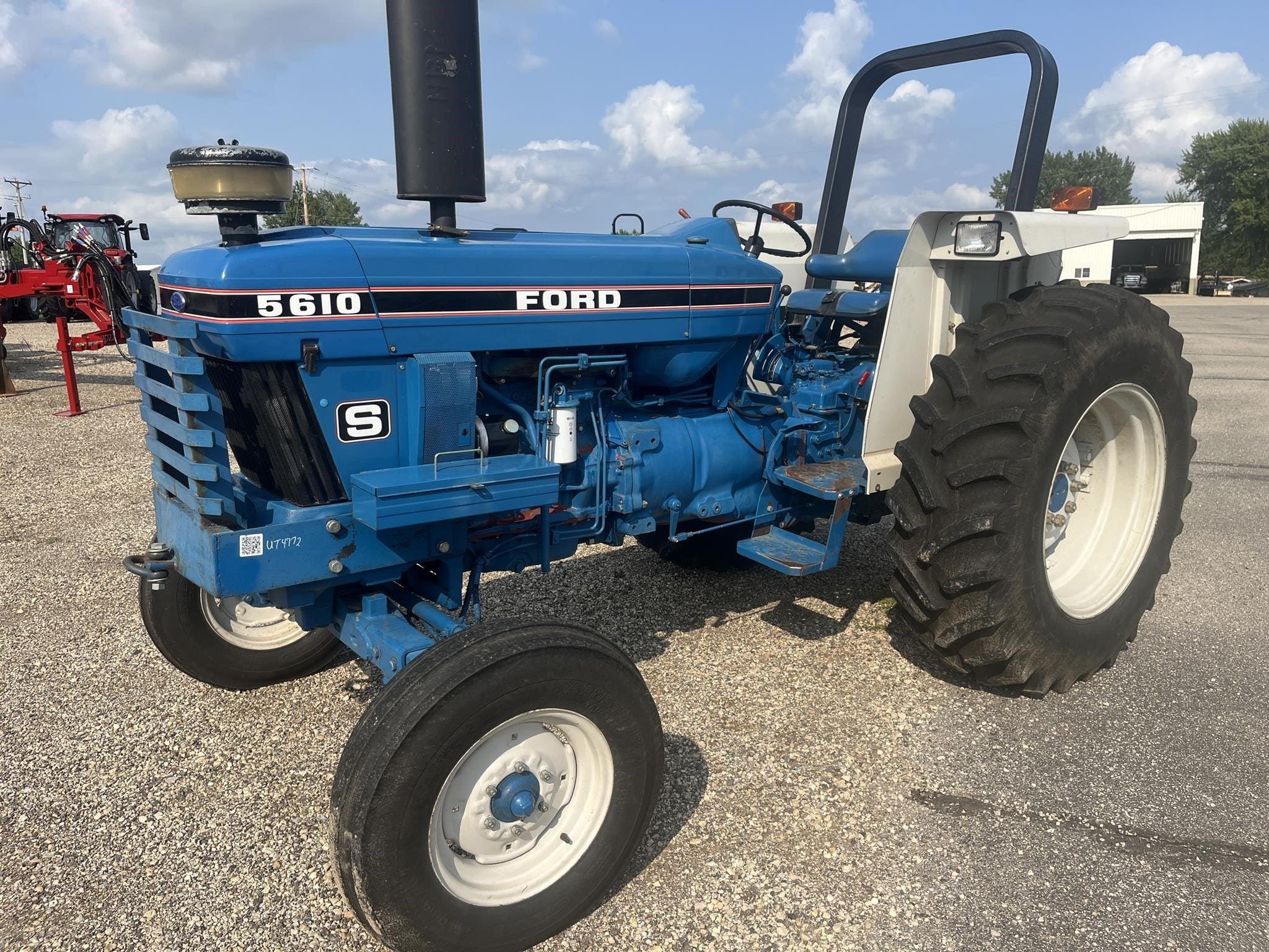 1994 Ford 5610 Equipment Image0