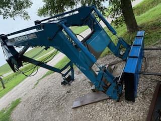 Image of New Holland 7514 equipment image 3