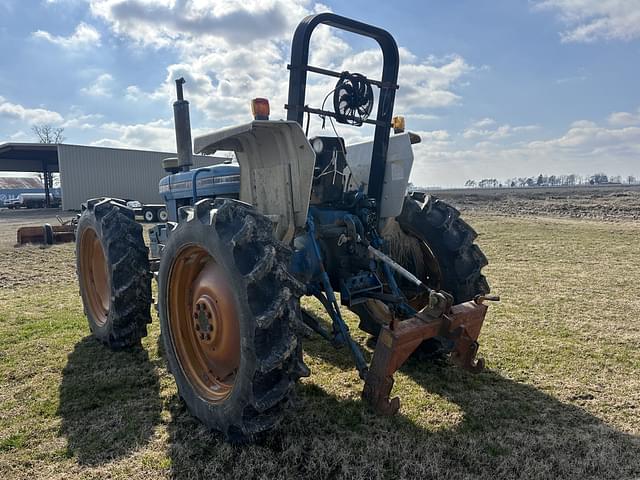 Image of Ford 7610S equipment image 3