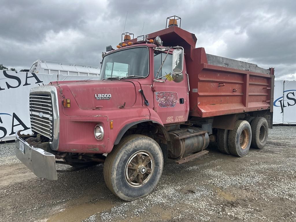 Image of Ford 8000 Primary image