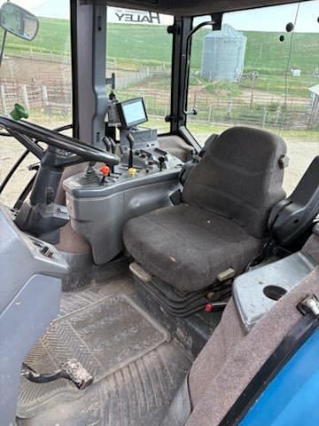 Image of New Holland 8770 equipment image 4
